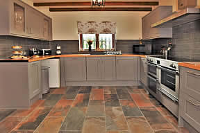 Bramble Cottage - kitchen